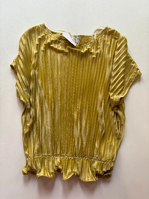 Women's Blouse with High CollarBlouse Short Sleeve By Zara In Yellow, Size: M