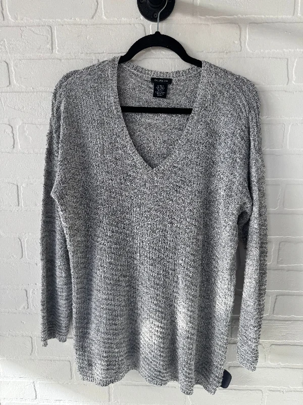 Sweater By Calvin Klein In Grey, Size: Xl