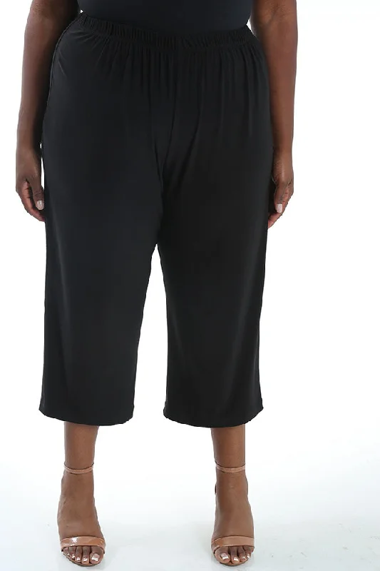 Women's Jodhpurs with Collarless DesignVikki Vi Jersey Black Crop Pant