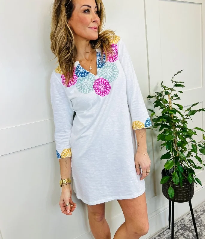 Women's Sweetheart-Neck DressesWhite Embroidered Tunic Dress