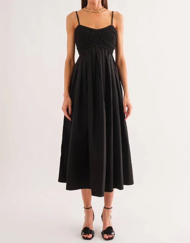 Women's Round-Neck DressesMidi Dress In Black