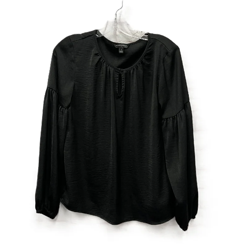 Women's Blouse with Mid-LengthTop Long Sleeve By Banana Republic In Black, Size: M