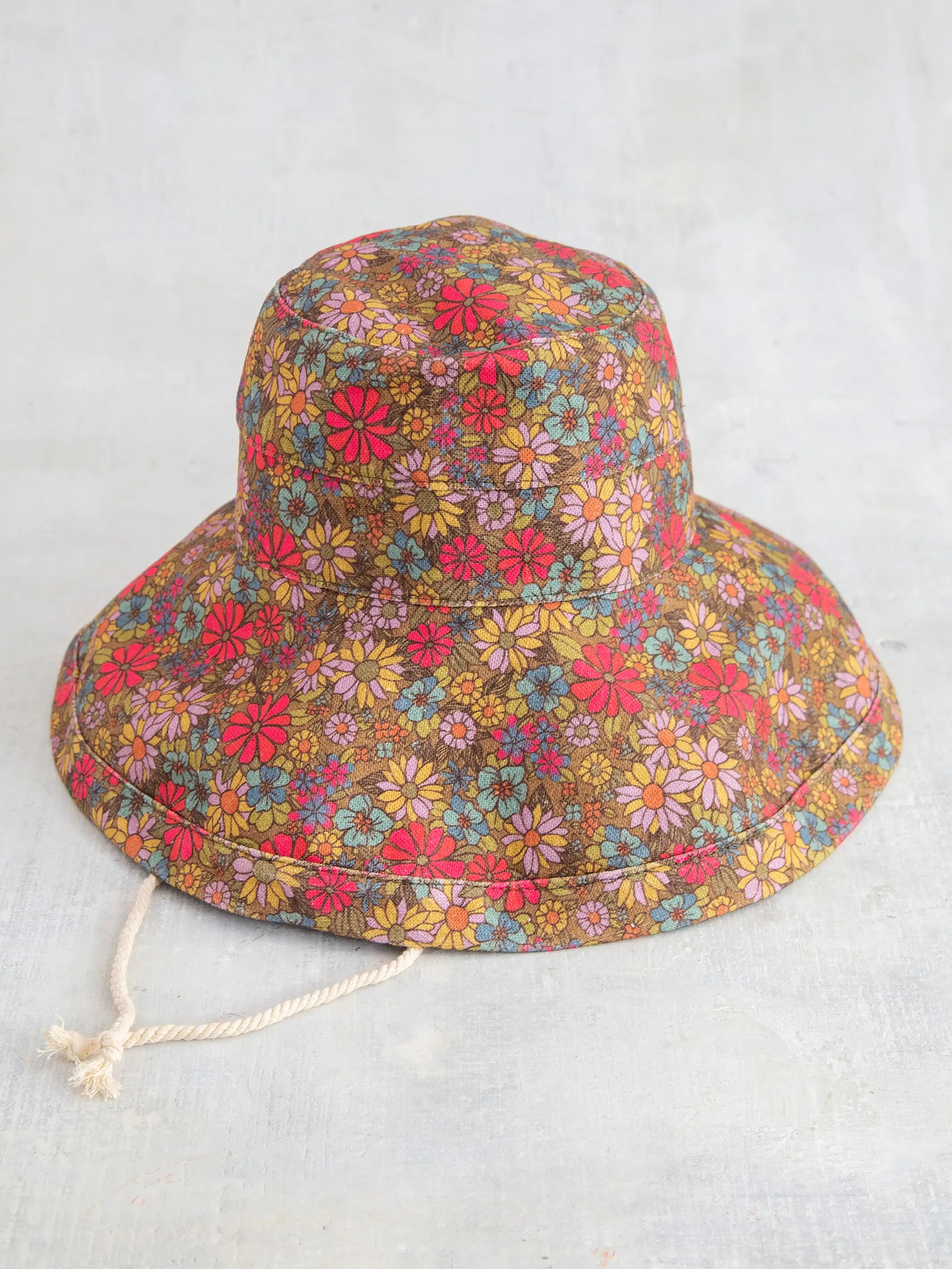 women's pajamas with a touch of elegance and sophisticationSunny Day Bucket Hat - Ditsy Garden